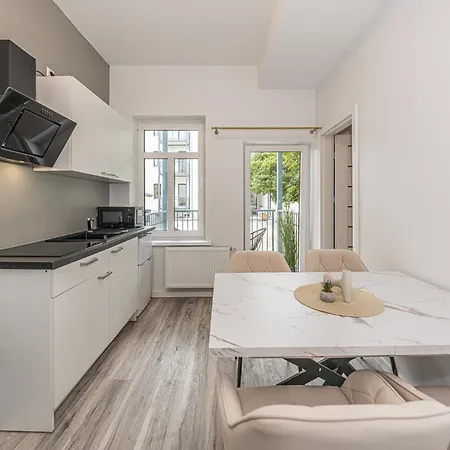 Apartament B1 Ruhiges 2-zimmer-studio Mit Balkon